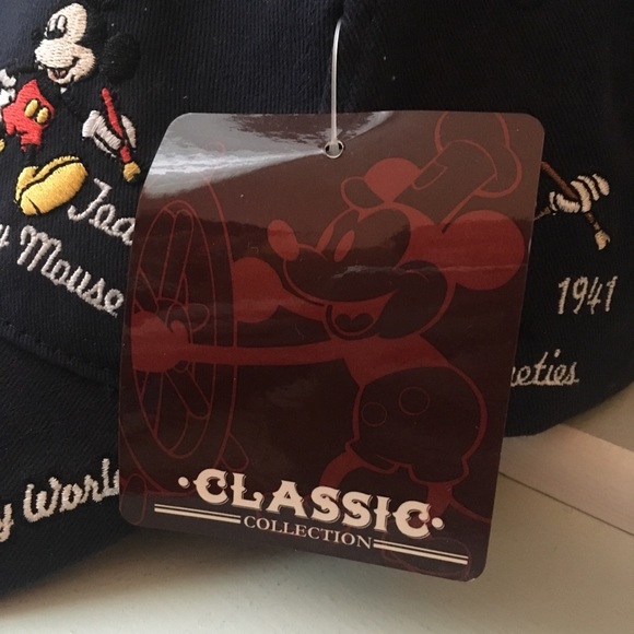 ❌SOLD❌ Disney Mickey Mouse Baseball Cap - Picture 4 of 5